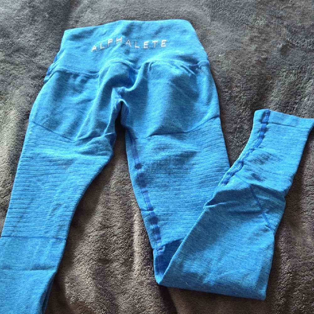 Alphalete Vibrant Blue Leggings